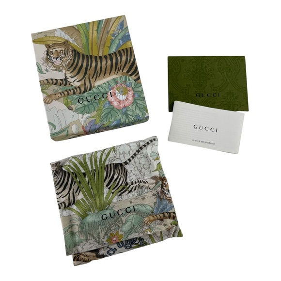 Gucci Monogram Tiger Bifold Wallet - Picture 7 of 7